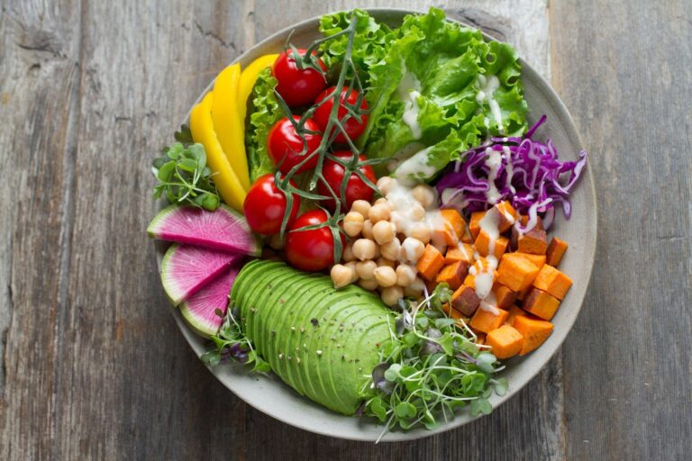 Guía para organizar una comida deliciosa con vegetales frescos