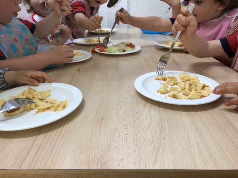 Promoviendo hábitos de cuidado mediante la educación nutricional